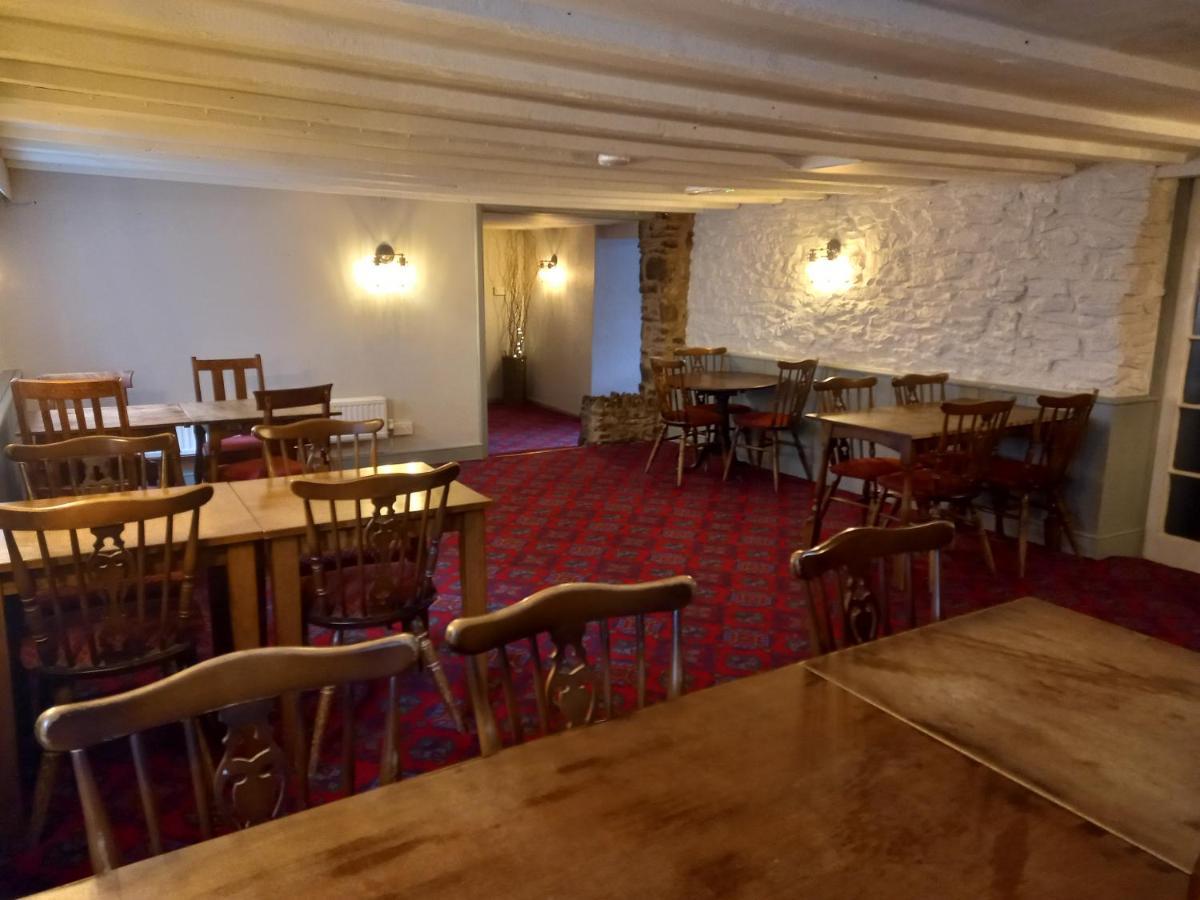 The Crown Inn Wentnor Exterior photo